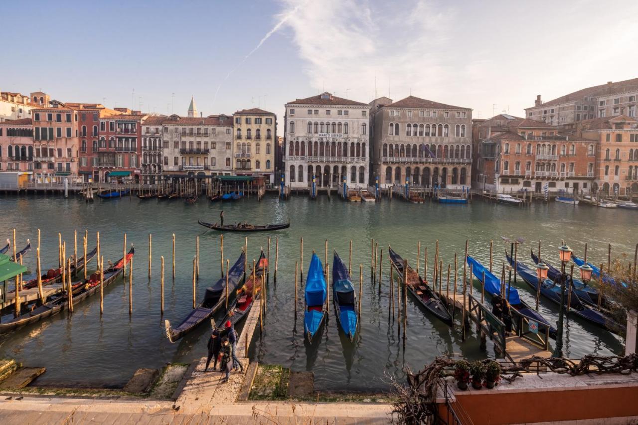 Design Apartment With Balcony On The Grand Canal R&R Venezia Esterno foto